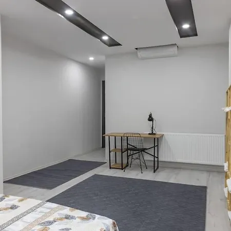 Apartman 1-kaleici Ve Markantalya'ya Yakin Bueyuek Ev