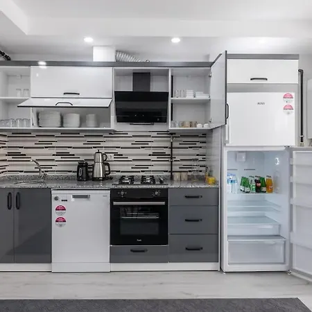 1-kaleici Ve Markantalya'ya Yakin Bueyuek Ev Apartman *